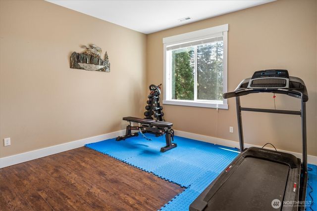 17722 E Lake Desire Drive SE, Renton, WA 98058
