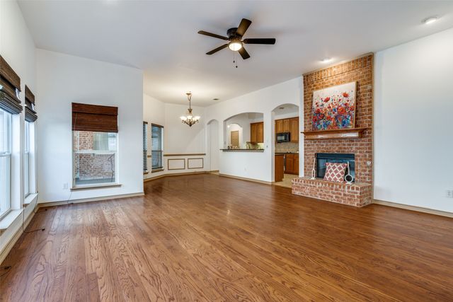 7586 saint Stephens Square, Frisco, TX 75035