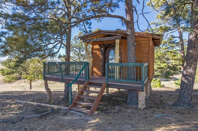 31885 Ridge Road, Ramah, CO 80832