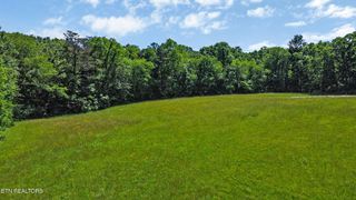 1090 Old Sunbright Rd, Jamestown, TN 38556