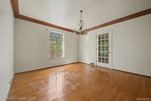 18085 Warrington Drive, Detroit, MI 48221