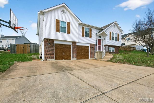 1627 Trinity Circle, Arnold, MO 63010