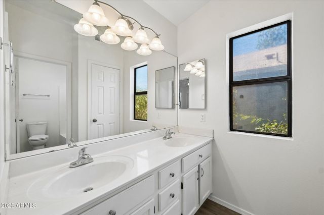 2053 W COLUMBINE Drive, Phoenix, AZ 85029