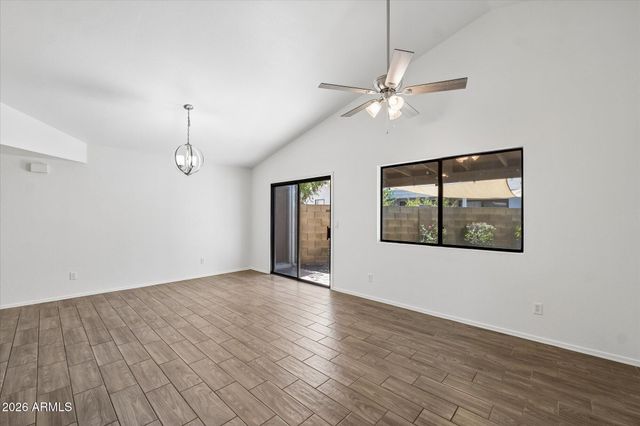 2053 W COLUMBINE Drive, Phoenix, AZ 85029