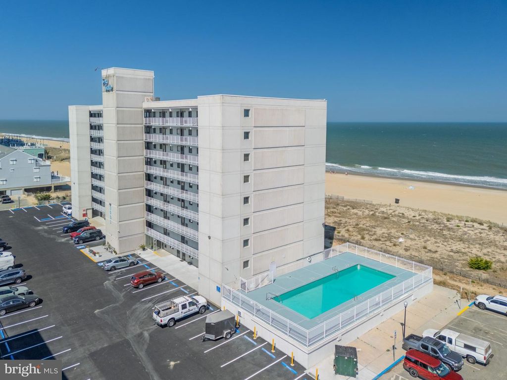 Image 1 of property listing at 3001 ATLANTIC AVE #608, Ocean City, MD 21842