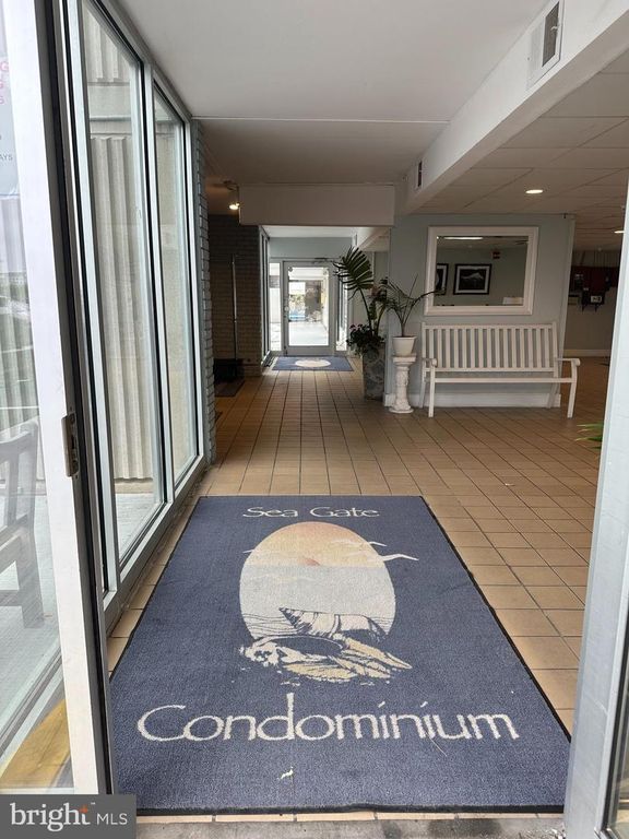 Image 4 of property listing at 3001 ATLANTIC AVE #608, Ocean City, MD 21842