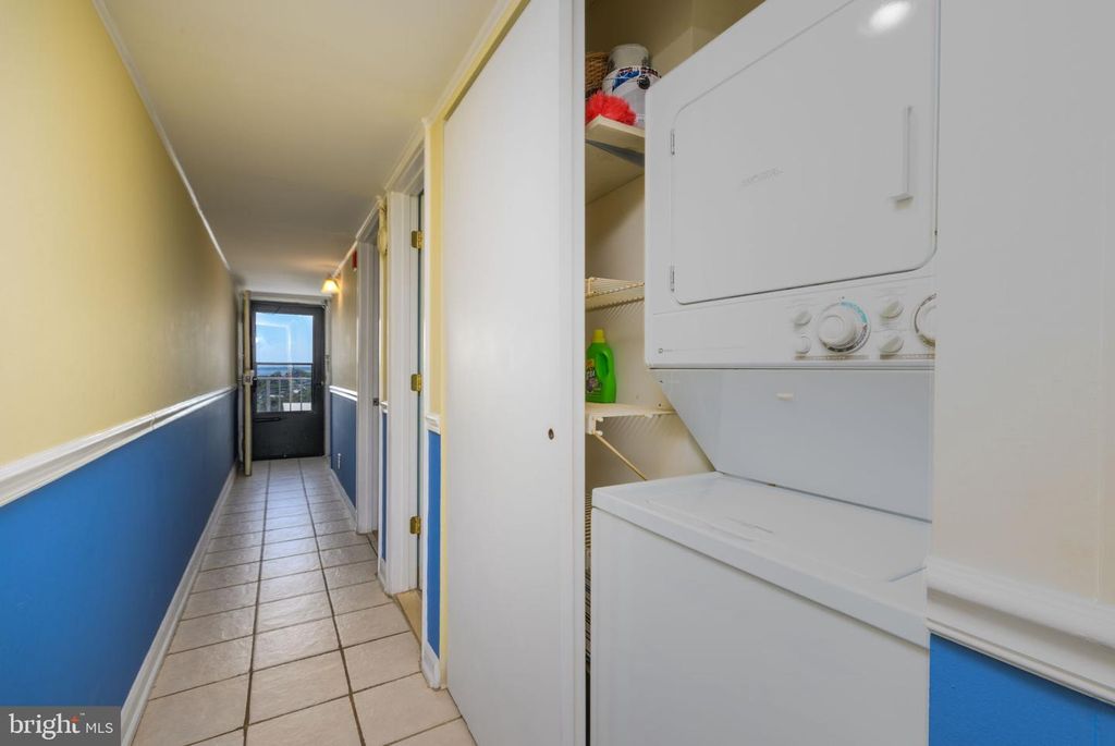 Image 6 of property listing at 3001 ATLANTIC AVE #608, Ocean City, MD 21842