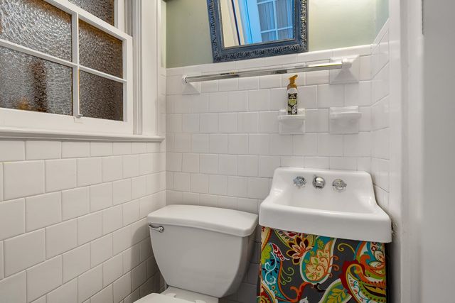 308 W Walnut Street, Clinton, SC 29325