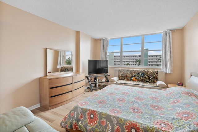 3161 S Ocean Drive 409, Hallandale Beach, FL 33009