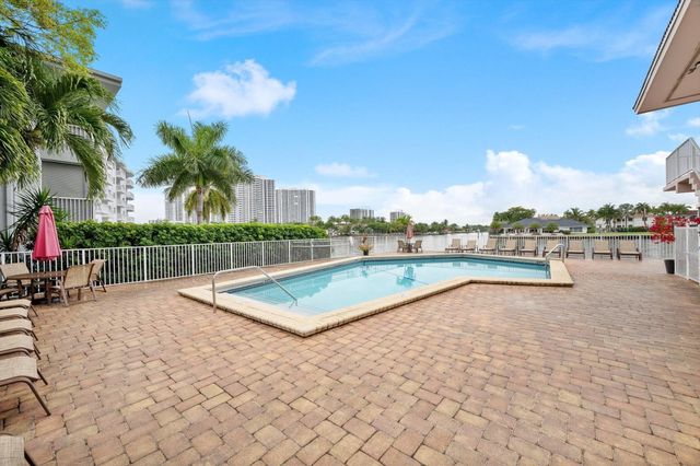 3161 S Ocean Drive 409, Hallandale Beach, FL 33009