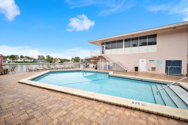 3161 S Ocean Drive 409, Hallandale Beach, FL 33009