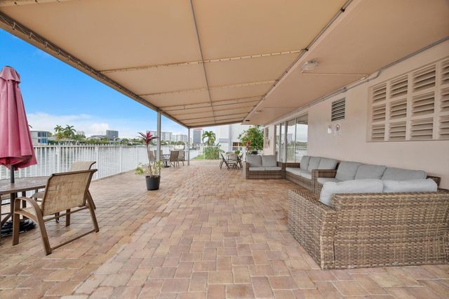 3161 S Ocean Drive 409, Hallandale Beach, FL 33009