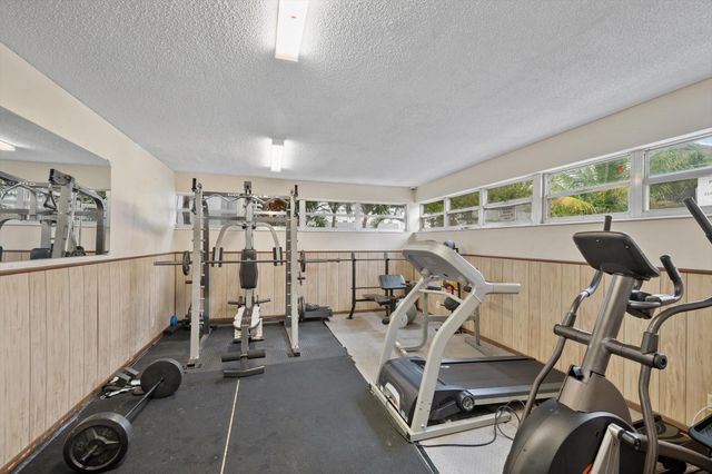 3161 S Ocean Drive 409, Hallandale Beach, FL 33009