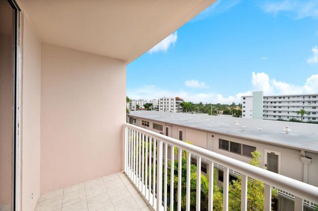 3161 S Ocean Drive 409, Hallandale Beach, FL 33009