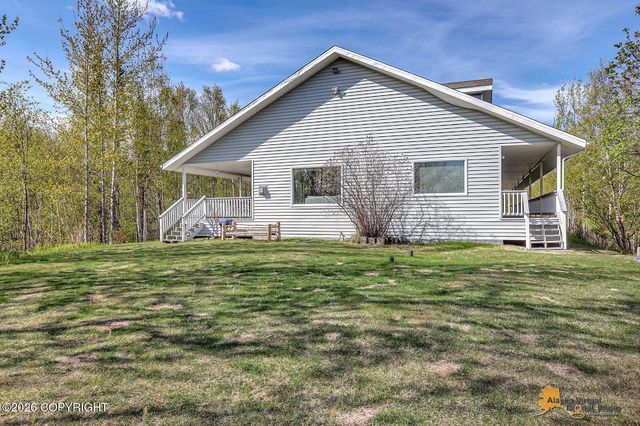 12102 E Fence Line Drive, Palmer, AK 99645