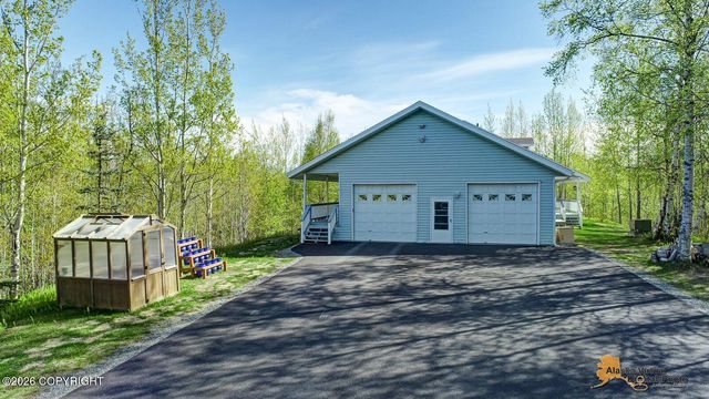 12102 E Fence Line Drive, Palmer, AK 99645