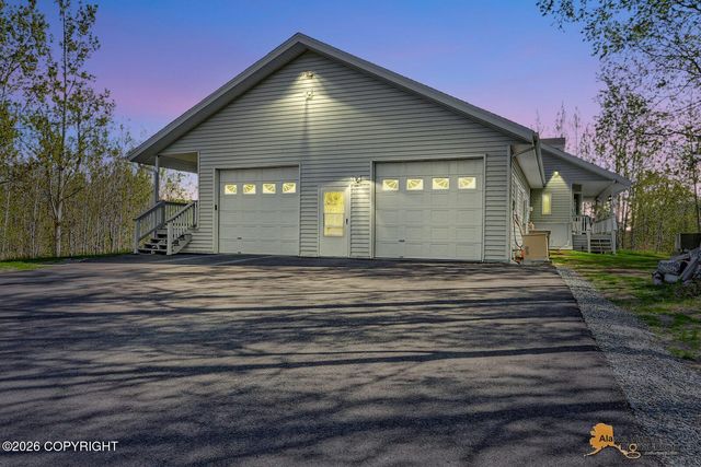 12102 E Fence Line Drive, Palmer, AK 99645