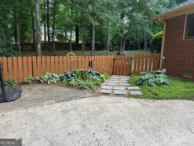 126 Buckeye Branch, Athens, GA 30605