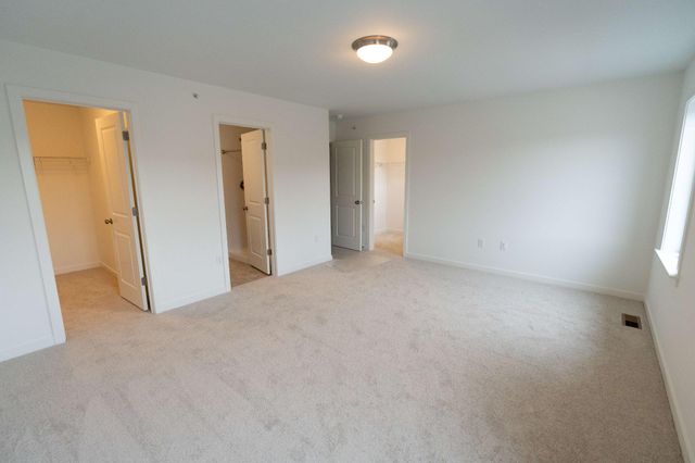 379 FLORIDA AVE., Etters, PA 17319