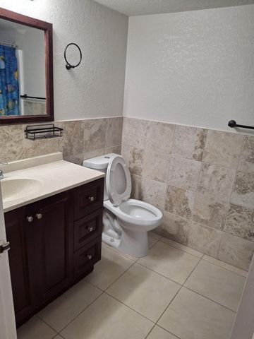 3238 Coral Lake Lane, Coral Springs, FL 33065