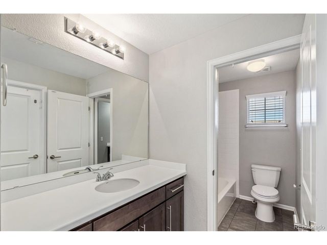 204 Horizon Ave, Erie, CO 80516