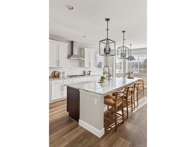 204 Horizon Ave, Erie, CO 80516