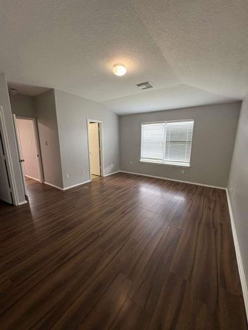 7714 Sunburst Trail Drive, Cypress, TX 77433