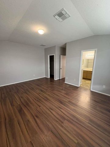 7714 Sunburst Trail Drive, Cypress, TX 77433