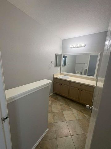 7714 Sunburst Trail Drive, Cypress, TX 77433