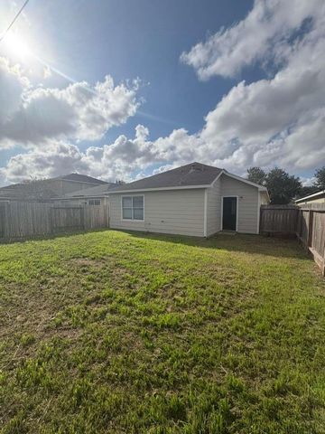 7714 Sunburst Trail Drive, Cypress, TX 77433