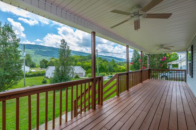 380 Lookout Circle, Trenton, GA 30752