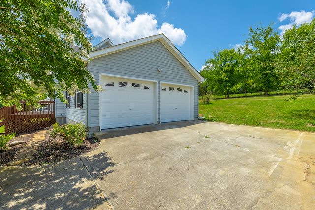 380 Lookout Circle, Trenton, GA 30752