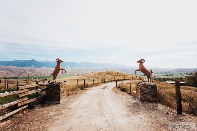 59 Savage Ranch Road, Salmon, ID 83467