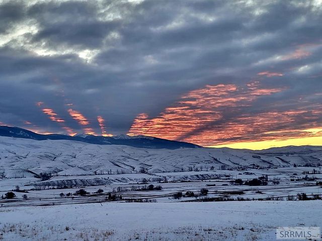 59 Savage Ranch Road, Salmon, ID 83467