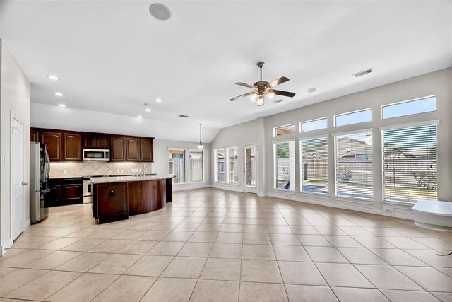 13603 Summer Cloud Lane, Pearland, TX 77584