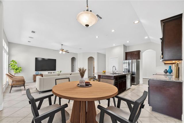 13603 Summer Cloud Lane, Pearland, TX 77584