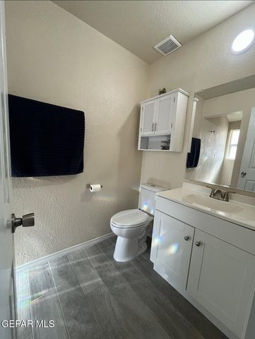 1642 Dick Mayers Drive, El Paso, TX 79936