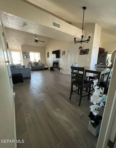 1642 Dick Mayers Drive, El Paso, TX 79936