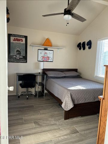 1642 Dick Mayers Drive, El Paso, TX 79936