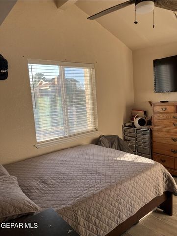 1642 Dick Mayers Drive, El Paso, TX 79936