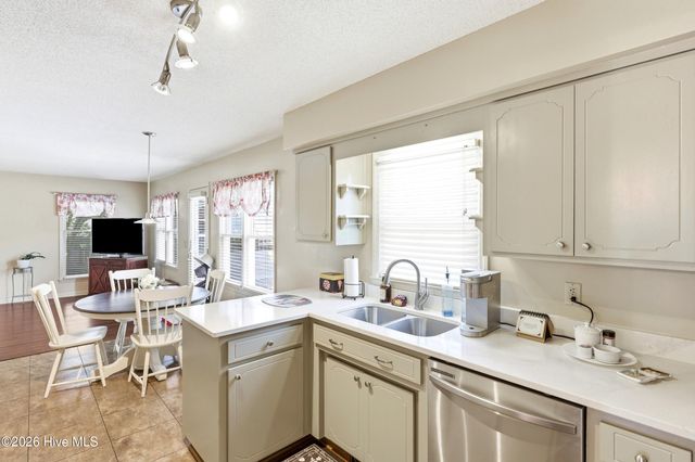 500 Sweetbay Court, Wilmington, NC 28405