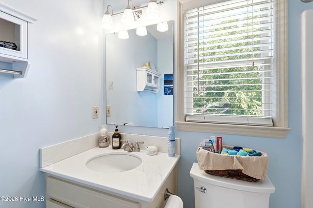 500 Sweetbay Court, Wilmington, NC 28405