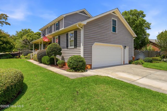 500 Sweetbay Court, Wilmington, NC 28405