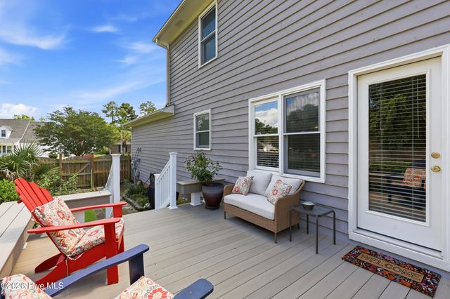 500 Sweetbay Court, Wilmington, NC 28405