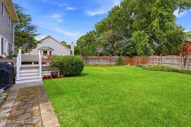 500 Sweetbay Court, Wilmington, NC 28405