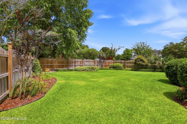 500 Sweetbay Court, Wilmington, NC 28405