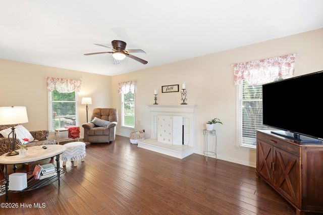 500 Sweetbay Court, Wilmington, NC 28405