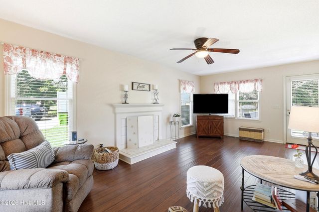 500 Sweetbay Court, Wilmington, NC 28405
