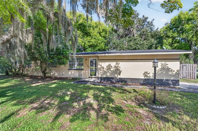 650 S CARPENTER AVENUE, Orange City, FL 32763
