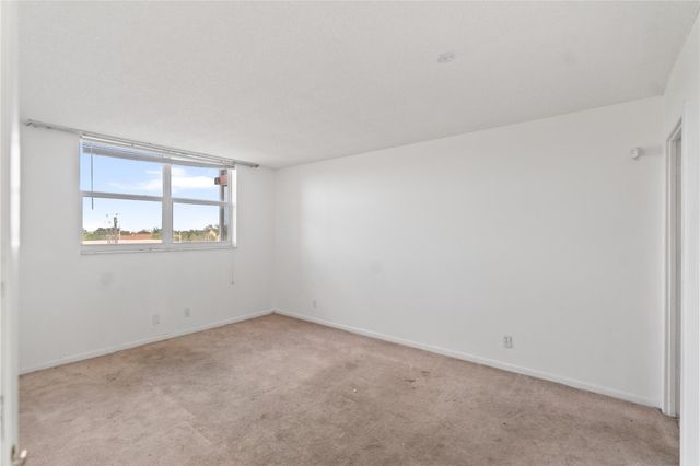 1830 Dixieanna St 404, Hollywood, FL 33020